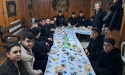 İmam Hatip Lisesi Öğrencileri İftarda Buluştu