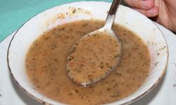 Ramazan Ayının Vazgeçilmezi: Isırgan Otlu Tarhana Çorbası