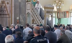 Okullardaki Acı Olayların Ardından Cuma Hutbesinde Dikkat Çeken Çağrı