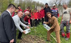 KGD Üyeleri 19 yıl önce tadilat ettirdikleri okulda çocuklarla buluştu