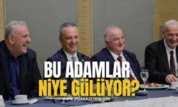 Bu Adamlar Niye Gülüyor?