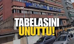 AK Parti Taşındı Ama Tabelasını Unuttu!