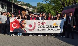 Gençler İstasyon Caddesi’nden Madenci Anıtı’na Yürüdü