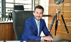 Özgür Peker Serveti Ne Kadar?