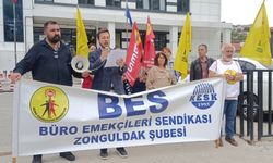 SGK Önünde “Mezarda Emekliliğe Hayır” Protestosu!