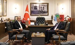 Tahsin Erdem, Eski Devlet Bakanı Hasan Gemici’yi Zonguldak Belediyesi'nde Ağırladı...