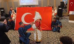 Türkiye Kamu-Sen'den Muhteşem Zeybek Gösterisi ve Konseri