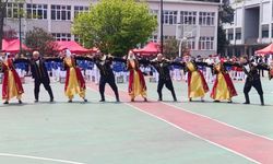 Zonguldak’ta Kültür Rüzgârı Esti: Halk Oyunları Gösterisi Festivale Renk Kattı