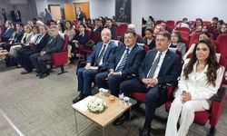 Zonguldak’ta Eczacılık Zirvesi: “Sağlık Sisteminin Yükünü Eczacılar Taşıyor, Görünürlük ve Yetki İstiyoruz”