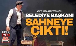 Belediye Başkanı Sahneye Çıktı!