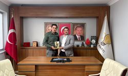 Kızılay'dan AK Parti İlçe Başkanlığına Ziyaret
