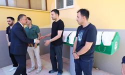 Şehit Babası Dualarla Uğurlandı: Vali Hacıbektaşoğlu Acılı Aileyi Yalnız Bırakmadı