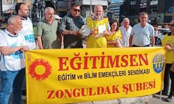 Zonguldak'ta Eğitim Sen'den Madenci Anıtında Sert Açıklama: "Öğretmenlerin Karşısına Barikat Değil Çözüm Koyun!"