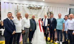 BAŞKAN ERKMEN VE EKİBİ DÜĞÜNLERDE VATANDAŞLARI YALNIZ BIRAKMADI