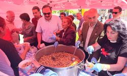 Kozlu’da Birlik Beraberlik Sofrası: CHP İlçe Başkanı Merve Arslan’dan Aşure İkramı