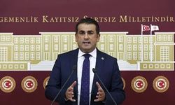 CHP’li Eski Vekil Ünal Demirtaş’tan Çarpıcı CHP Mesajı: "CHP, ​Fırtınalara Göğüs Geren 103 Yıllık Koca Çınardır"
