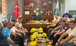 Madencilerden Eskipazar'da Anlamlı Vefa... Başkan Civa'ya Forma Hediye Ettiler