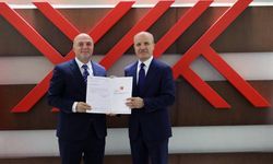 Rektör Ulusoy, Mazbatasını YÖK Başkanı Prof. Dr. Erol Özvar’dan Aldı