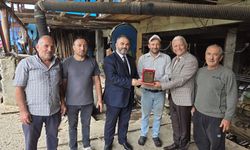 Çaycuma’da Örnek Esnafa Plaket Verildi