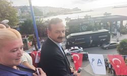 Ağıralioğlu’ndan Zonguldak'ta Tarihi Balkon Konuşması: İcraat Yapmaya Geliyoruz