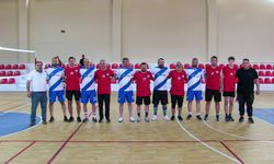 Gelik’te Tarihi Anlar: İlk Kez Düzenlenen Voleybol Halk Turnuvası Coşkuyla Başladı