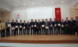Personellere Başarı Belgeleri Ve Diplomalar