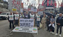 Zonguldak’ta Emekliler Madenci Anıtı’ndan Haykırdı Bu Yalnızca Bir İnt*har Değil, Siyasi Bir C*nayettir!
