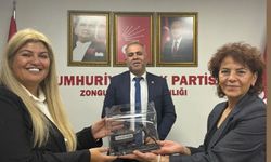 CHP Kadın Kolları MYK Üyesi Gamze Kayabaş Zonguldak İl Başkanlığı’nı Ziyaret Etti