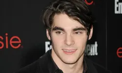 RJ Mitte Neden Öldü? Ölüm Sebebi Nedir?