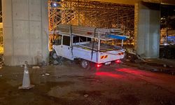 Zonguldak'ta kamyonet viyadük inşaatına daldı: 4 yaralı...