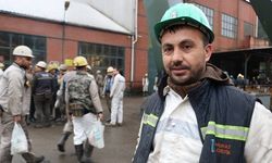 Enkazdan can kurtaran madenci'nin duygusal anları