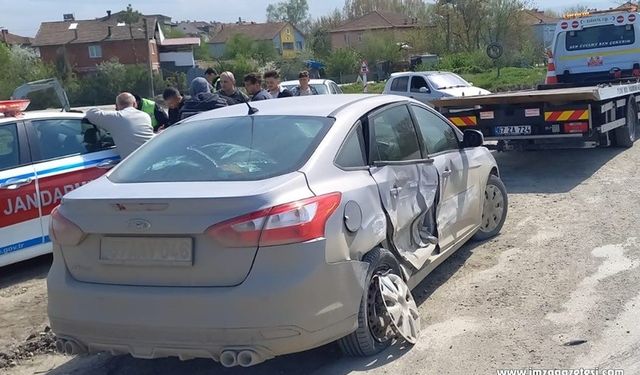 Yoldan Çıkan Araç Kazaya Sebebiyet Verdi!