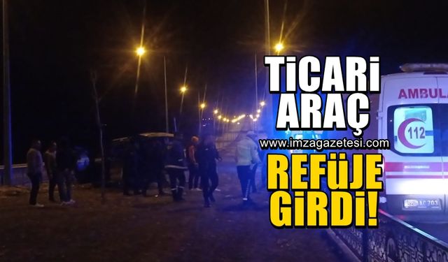 Hafif ticari araç refüje girdi!