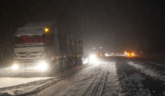 Ilgaz Dağı istikametinde trafik kilitlendi