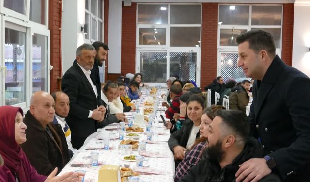 Kilimli Belediye Başkanı Kamil Altun, personelle iftar sonrası biraraya geldi...