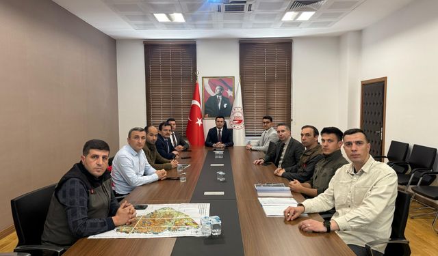 KİLİMLİ’DE HAYVAN BARINAĞI İÇİN ÖNEMLİ ADIM: PROJE TOPLANTISI GERÇEKLEŞTİRİLDİ