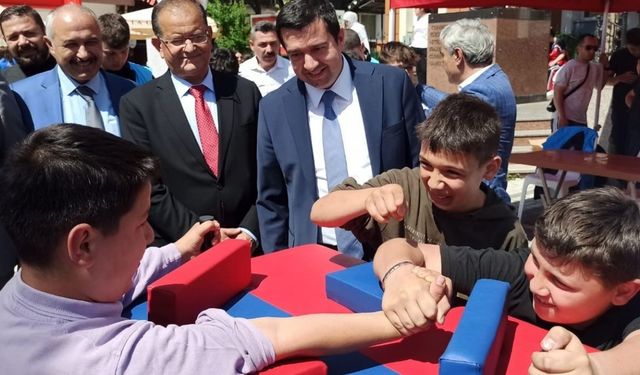 Spor etkinlikleri büyük ilgi gördü...