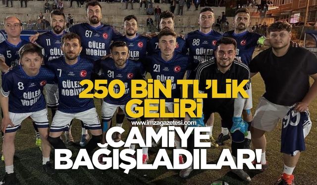 250 bin TL'lik geliri camiye bağışladılar