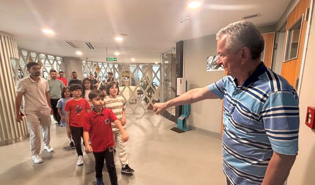 ÇAYCUMA’DA SPORUN YÜKSELEN YILDIZLARI BAŞKAN KANTARCI’YI ZİYARET ETTİ