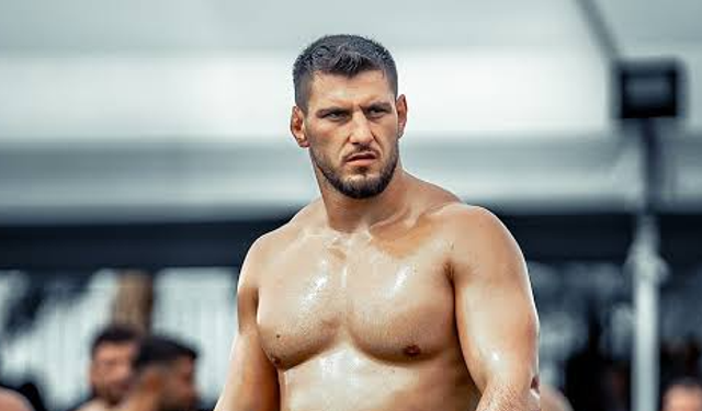 KOZLU DAĞKÖY YAĞLI GÜREŞLERİNDE BAŞPEHLİVAN YUNUS EMRE YAMAN OLDU