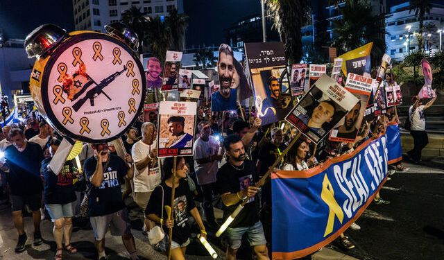 Tel Aviv'de Ateşkes İçin Büyük Gösteri