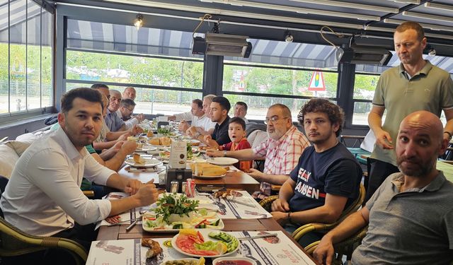 Saadet Partisi Hür Gazeteciler ile kahvaltıda buluştu
