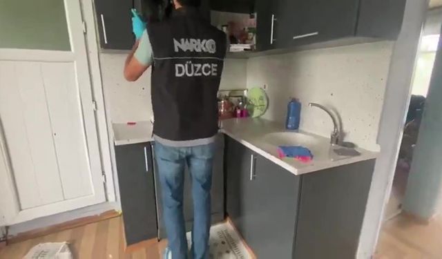 63 zehir taciri yakalandı 10 kişi tutuklandı