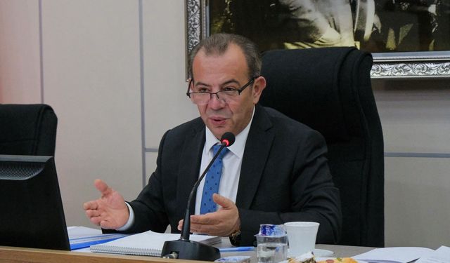 Tanju Özcan'a yurtdışı yasağı
