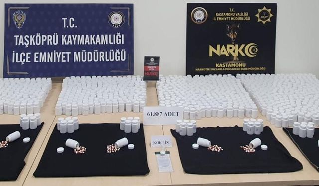Kastamonu'da Binlerce Sentetik Ecza Hapı İle Yakalan 3 Şahıs Gözaltı
