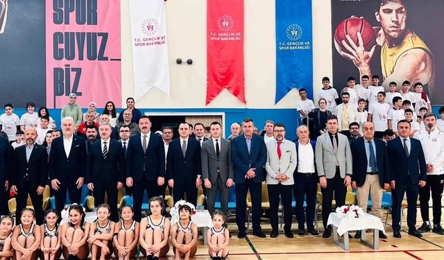 MHP’den Spora Tam Destek! MHP Yönetimi Amatör Spor Haftasında Gençlerle Buluştu...