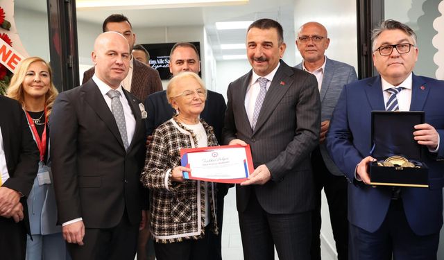 Hayırsever Bozkurt Ailesine Vali Hacıbektaşoğlu'ndan Teşekkür