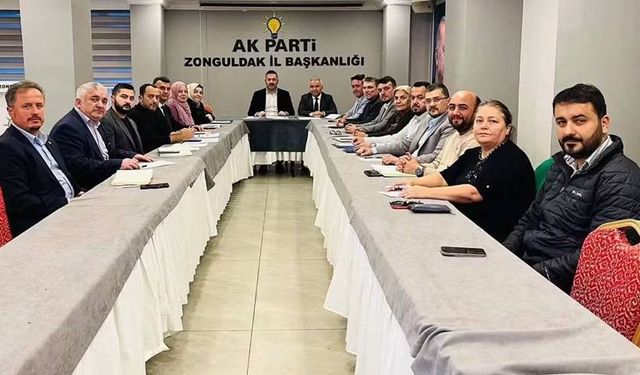 AK Parti Teşkilatları Çalışmaları Değerlendirdi!