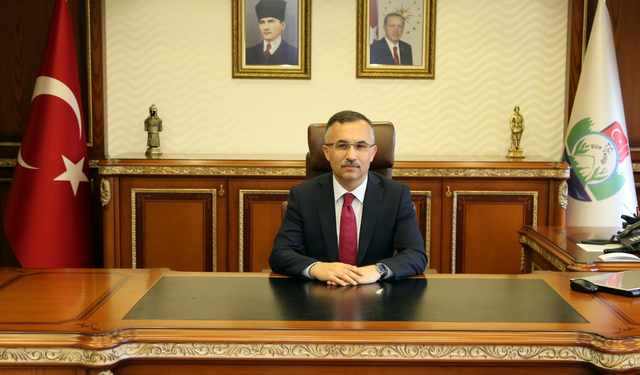 Kemal Çeber Kimdir? Nereli? Çeber nerenin Valisi?