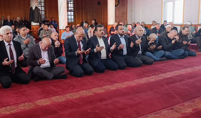 Maden şehitleri için eller semaya kalktı... Kilimli’de duygu dolu anma töreni